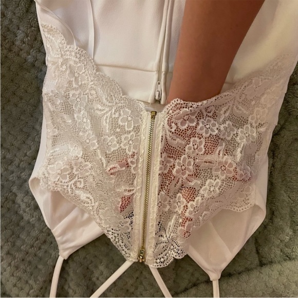 Dress - Picture 7 of 7